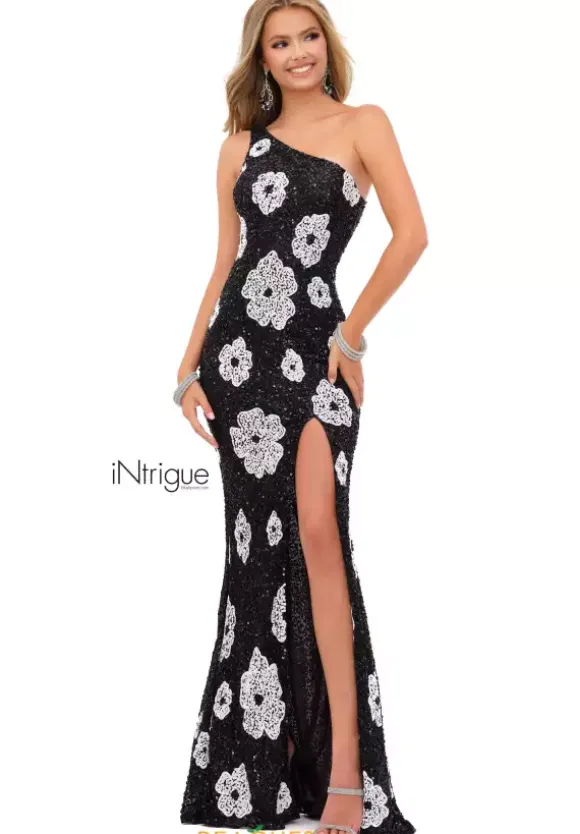 Intrigue by Blush 900