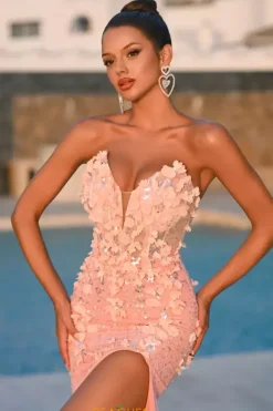 Portia and Scarlett PS26176