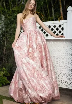 Portia and Scarlett XO180