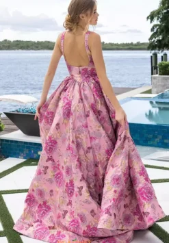 Portia and Scarlett XO188