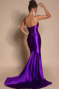 Portia and Scarlett XO080