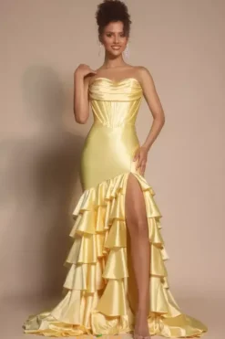 Portia and Scarlett XO085