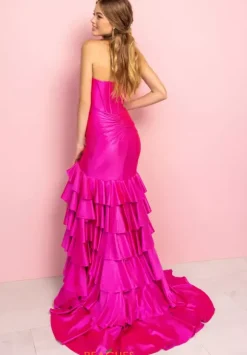 Portia and Scarlett XO085