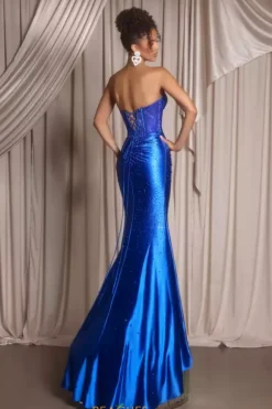 Portia and Scarlett XO098