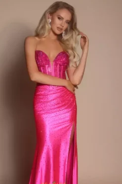 Portia and Scarlett XO098