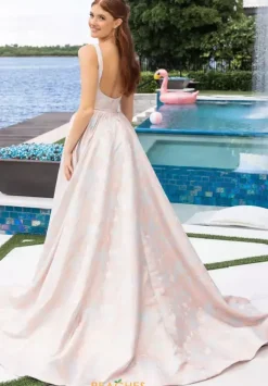 Portia and Scarlett XO185