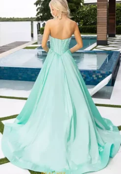 Portia and Scarlett XO178