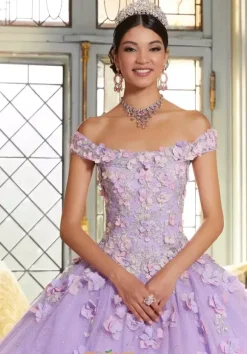 Vizcaya Quinceanera 89341