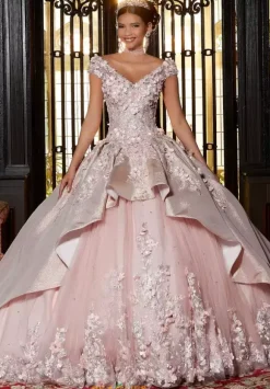 Vizcaya Quinceanera 89331