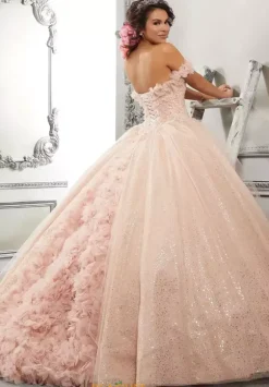 Vizcaya Quinceanera 89323