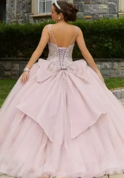 Vizcaya Quinceanera 60175
