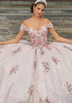 Vizcaya Quinceanera 89405