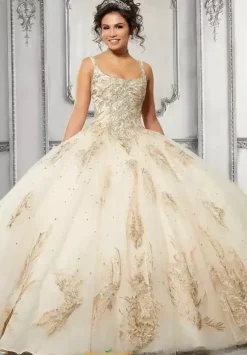 Vizcaya Quinceanera 89311