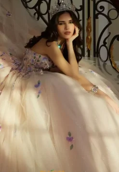 Vizcaya Quinceanera 60202