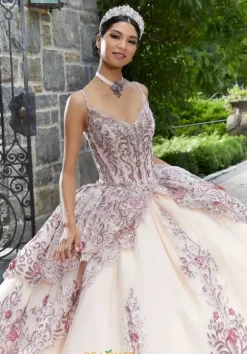 Vizcaya Quinceanera 89338