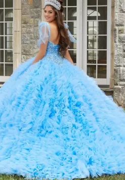 Vizcaya Quinceanera 89410