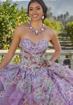 Vizcaya Quinceanera 89423