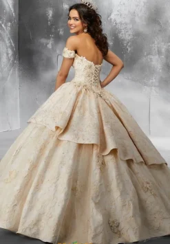 Vizcaya Quinceanera 89193