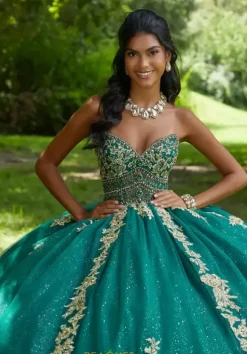 Vizcaya Quinceanera 89442