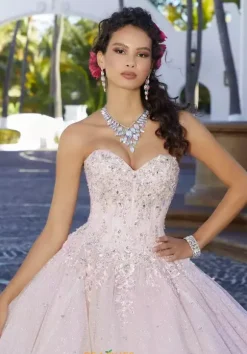 Vizcaya Quinceanera 60164