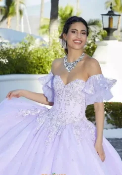 Vizcaya Quinceanera 60164