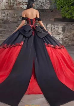 Vizcaya Quinceanera 89544