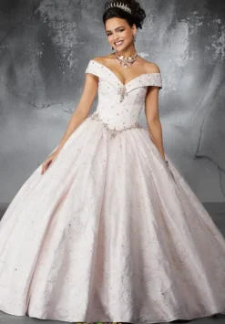 Vizcaya Quinceanera 60051