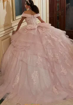 Vizcaya Quinceanera 89485