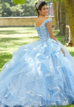 Vizcaya Quinceanera 89303
