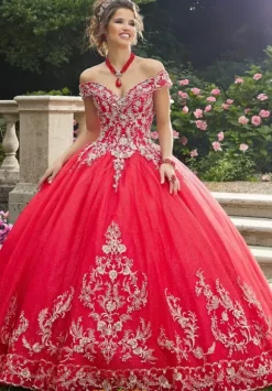 Vizcaya Quinceanera 89275