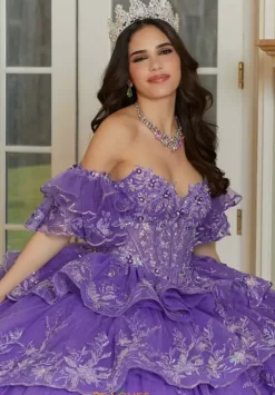 Vizcaya Quinceanera 89476