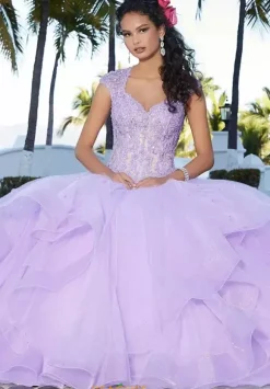 Vizcaya Quinceanera 60161