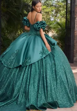 Vizcaya Quinceanera 89543