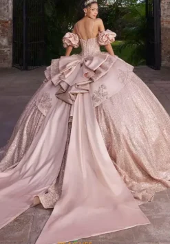 Vizcaya Quinceanera 89543
